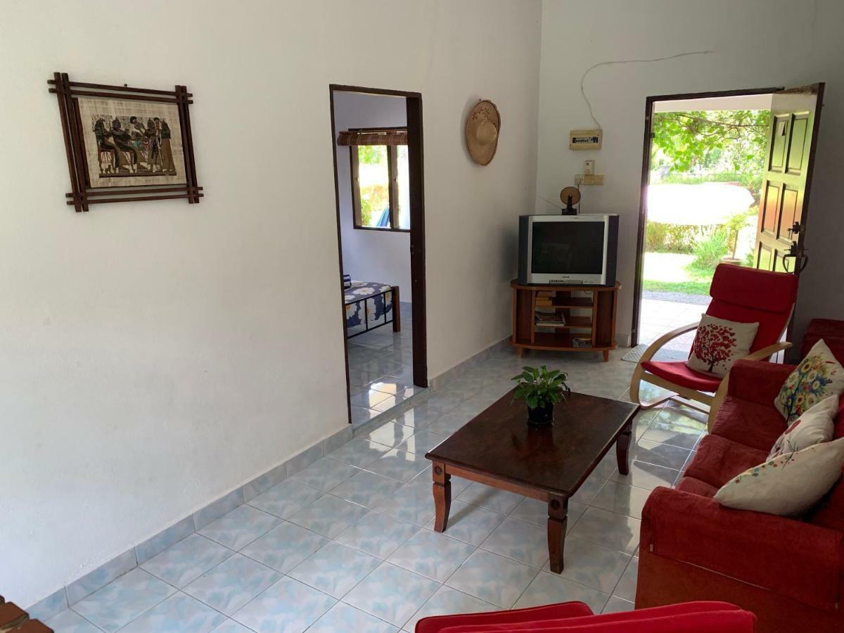 Lovely Garden Villas Pantai Cenang  Buitenkant foto