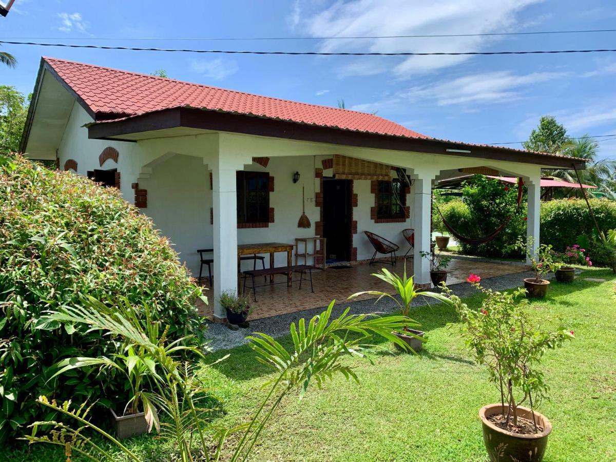 Lovely Garden Villas Pantai Cenang  Buitenkant foto