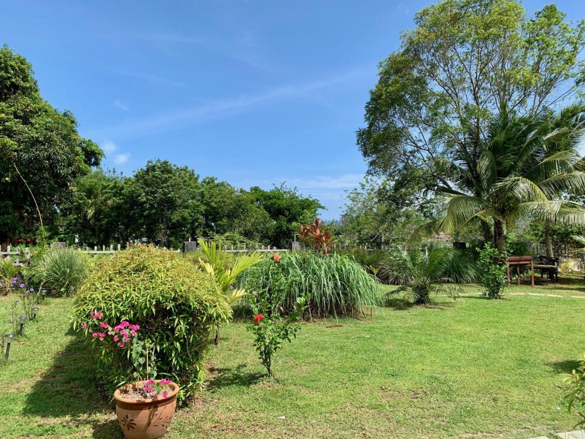 Lovely Garden Villas Pantai Cenang  Buitenkant foto
