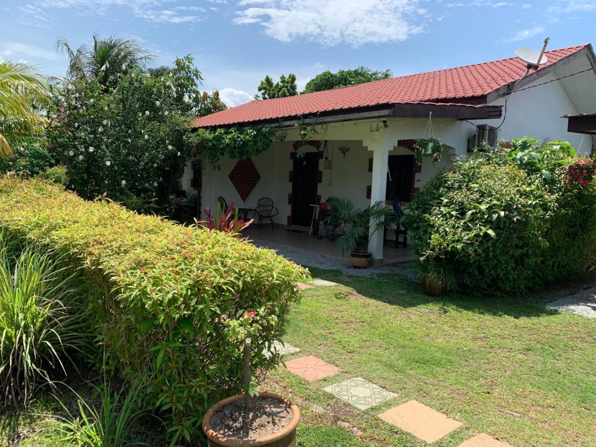 Lovely Garden Villas Pantai Cenang  Buitenkant foto